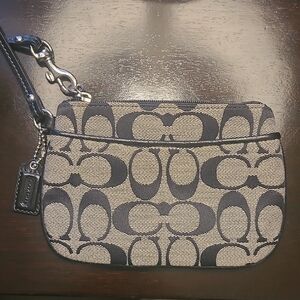 Coach Black and Cream Patterned Wristlet